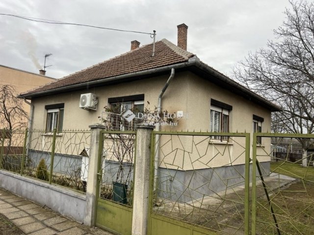 Eladó családi ház, Nagykátán 39.9 M Ft, 3 szobás