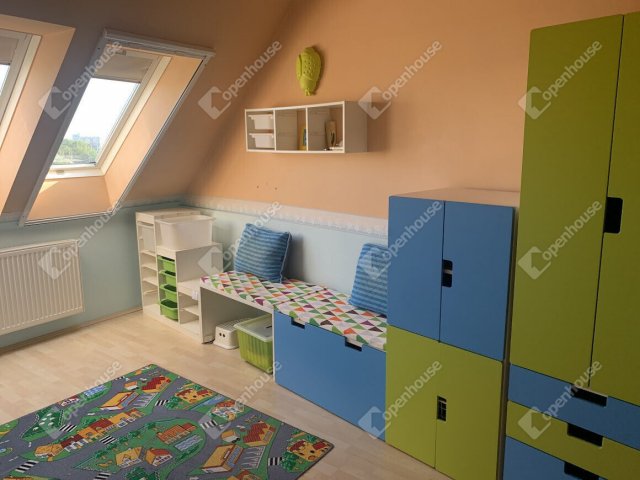 Kiadó téglalakás, albérlet, Debrecenben 450 E Ft / hó