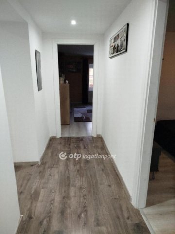 Eladó családi ház, Mecsekpölöskén 39.5 M Ft, 2+2 szobás