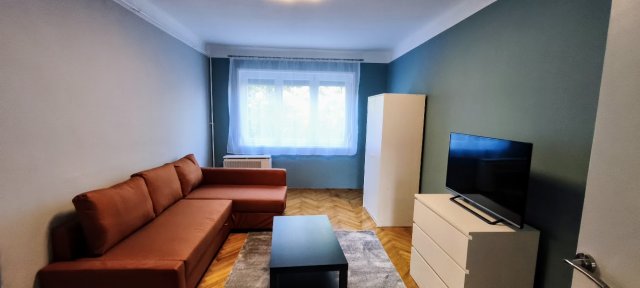 Kiadó téglalakás, albérlet, Pécsett 200 E Ft / hó, 2 szobás