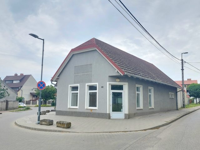 Eladó családi ház, Pakson 110 M Ft / költözzbe.hu