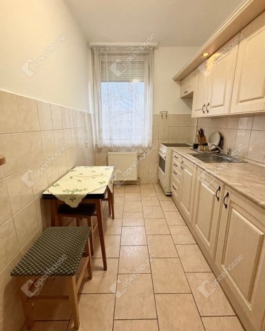 Eladó téglalakás, Tatabányán 34.99 M Ft, 2 szobás