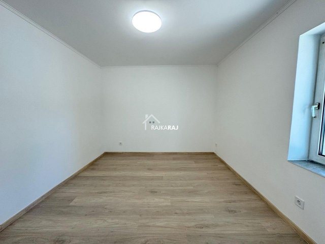 Eladó téglalakás, Hegyeshalomban 23.9 M Ft, 2 szobás