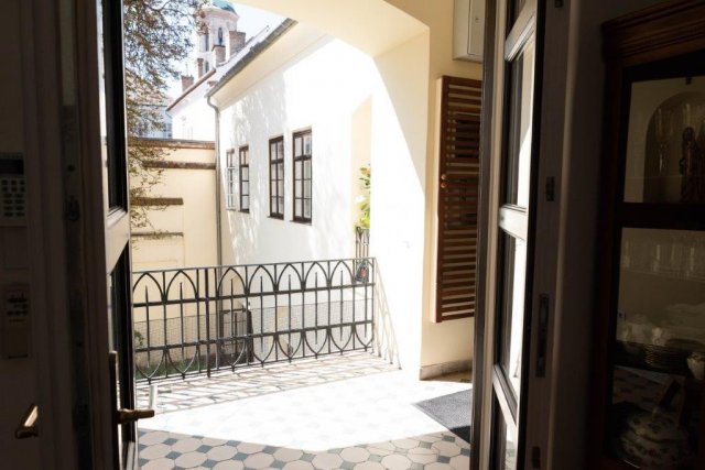 Kiadó téglalakás, albérlet, Budapesten, I. kerületben, 3 szobás
