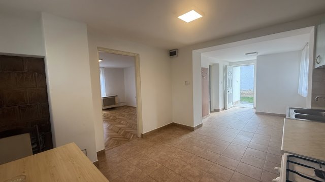 Eladó családi ház, Toronyon 46.99 M Ft, 2 szobás