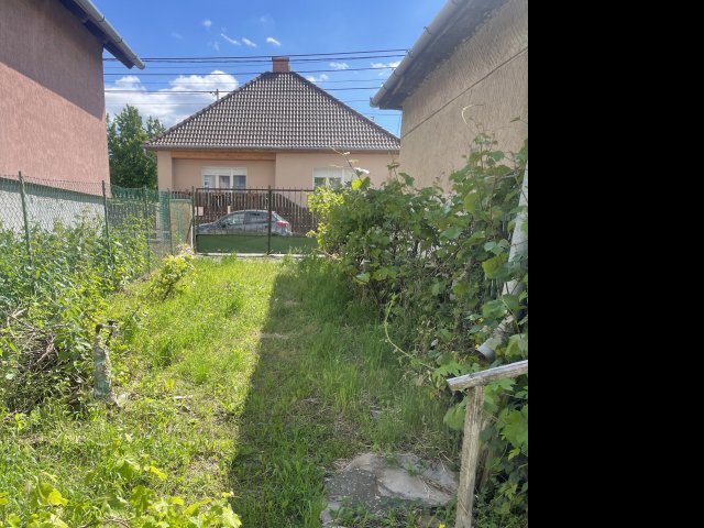 Eladó családi ház, Sződön 45 M Ft, 2 szobás