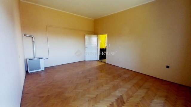 Eladó téglalakás, Nagykanizsán 21.7 M Ft, 2 szobás