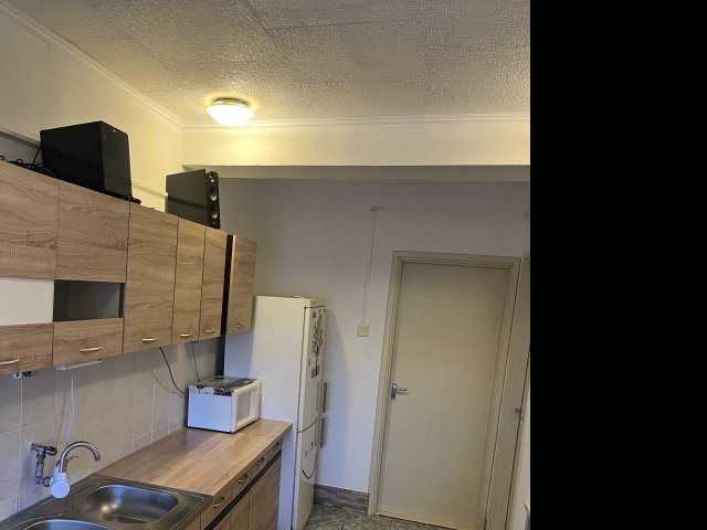 Eladó családi ház, Cegléden 29.6 M Ft, 2 szobás