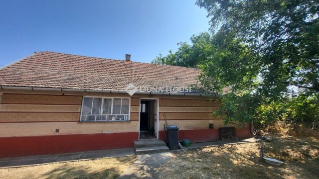 Eladó családi ház, Pálmonostorán 12.9 M Ft, 2 szobás