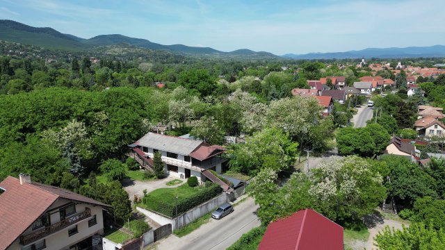 Eladó családi ház, Tahitótfalun 94.9 M Ft, 4 szobás