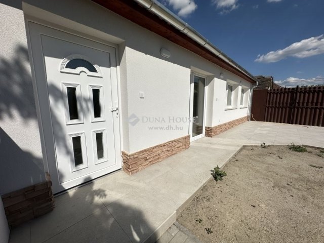 Eladó családi ház, Dunaharasztin 82.5 M Ft, 4 szobás