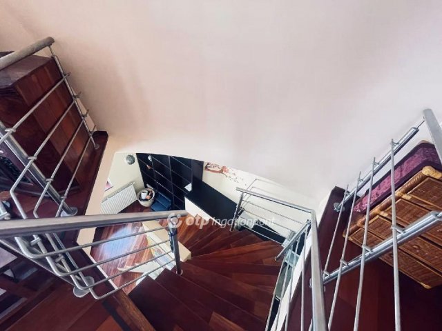 Eladó téglalakás, Budapesten, VI. kerületben 129 M Ft, 2 szobás