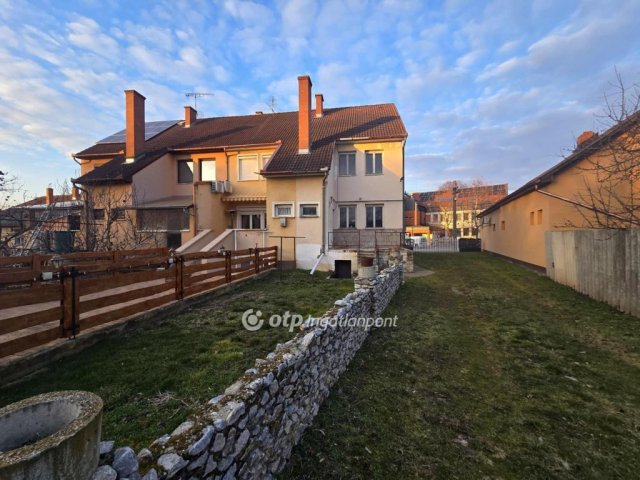 Eladó családi ház, Kabán 27 M Ft, 3 szobás