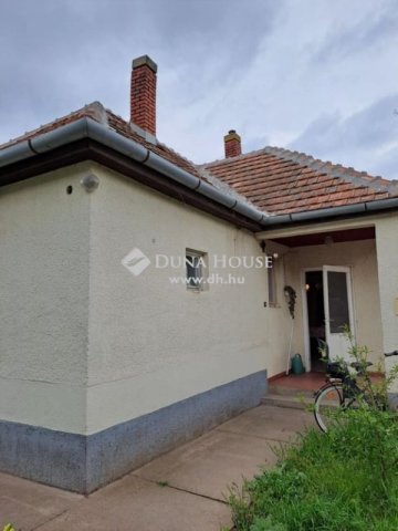 Eladó családi ház, Bácsborsódon 8.5 M Ft, 3 szobás