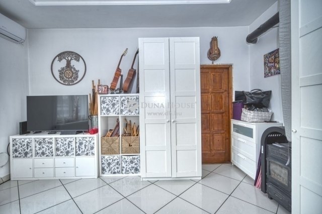 Eladó családi ház, Budapesten, XVIII. kerületben 82.9 M Ft