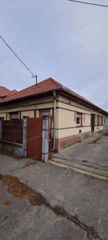 Eladó családi ház, Tápiószentmártonon 20.5 M Ft, 2+1 szobás