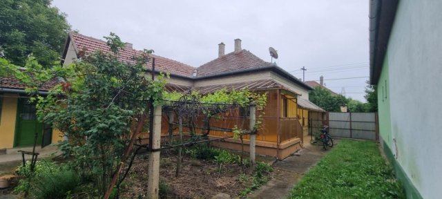 Eladó családi ház, Szegeden 63 M Ft, 2+1 szobás