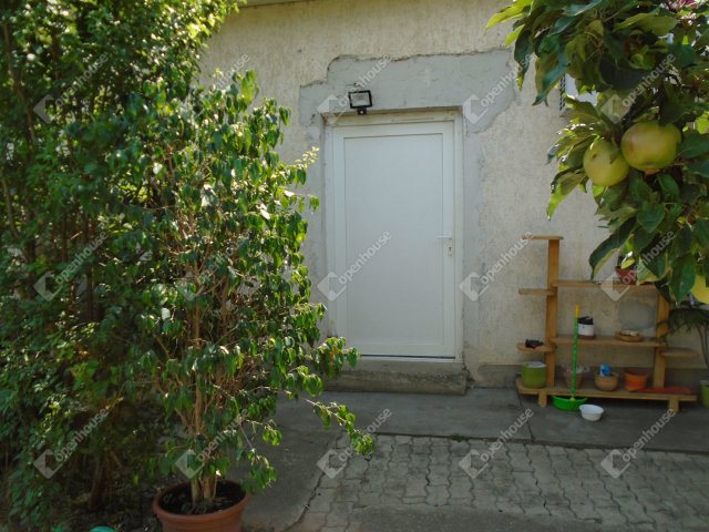 Eladó családi ház, Mesterszálláson 16 M Ft, 3 szobás
