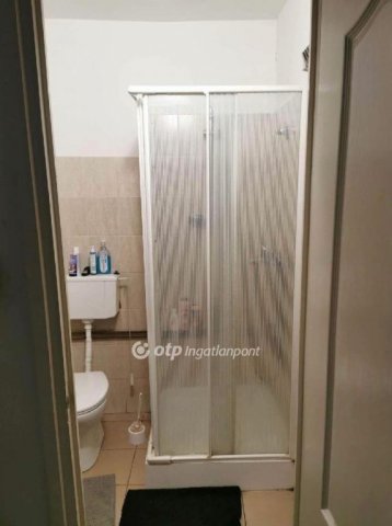 Eladó családi ház, Gyöngyösön 29.9 M Ft, 3 szobás