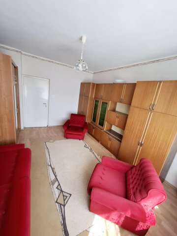 Eladó téglalakás, Kaposváron 42 M Ft, 3 szobás