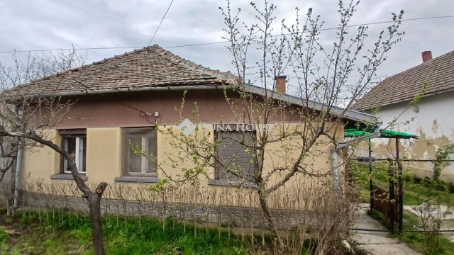 Eladó családi ház, Csépán 7.5 M Ft, 3 szobás