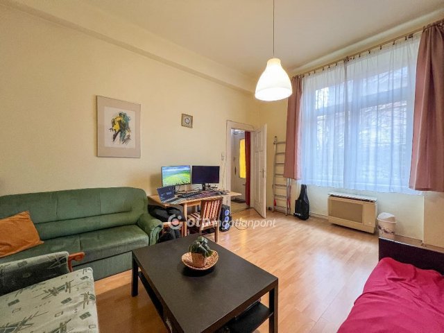 Eladó téglalakás, Budapesten, VIII. kerületben 49.49 M Ft