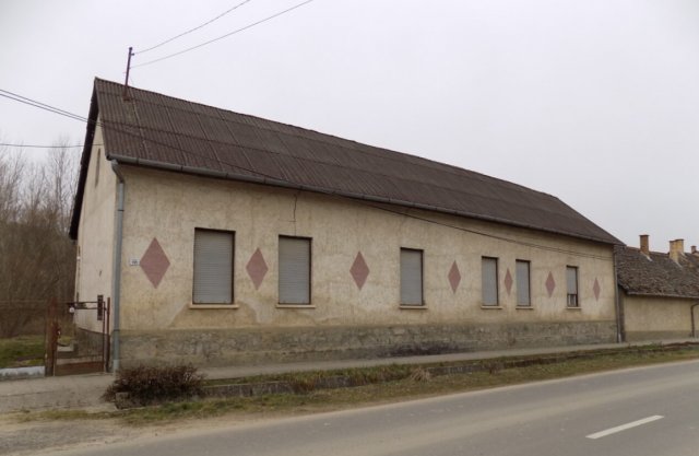 Eladó családi ház, Kisdorogon 2.6 M Ft, 1+1 szobás