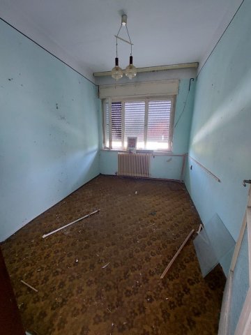 Eladó családi ház, Pusztaszabolcson 48.5 M Ft, 4 szobás