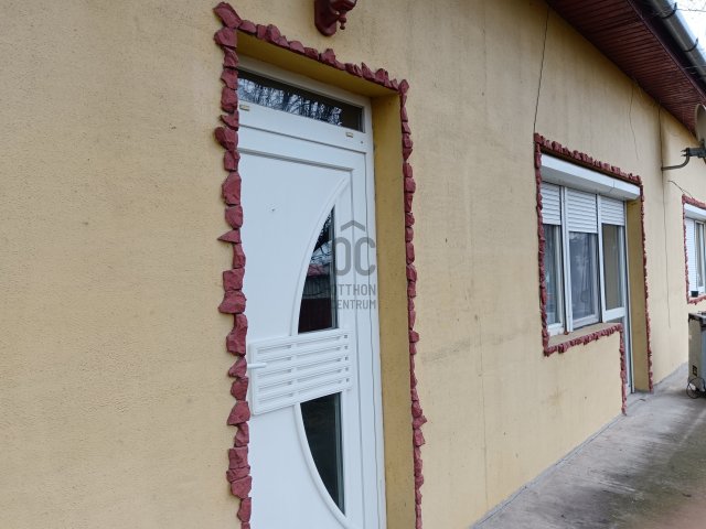 Eladó családi ház, Ócsán 89 M Ft, 7 szobás