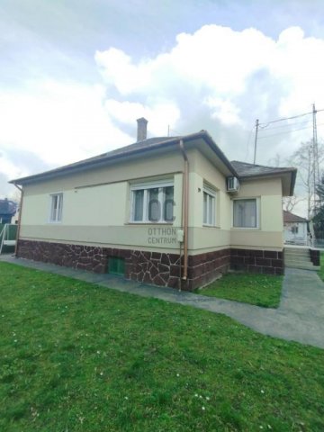 Eladó családi ház, Siófokon 114.9 M Ft, 4 szobás