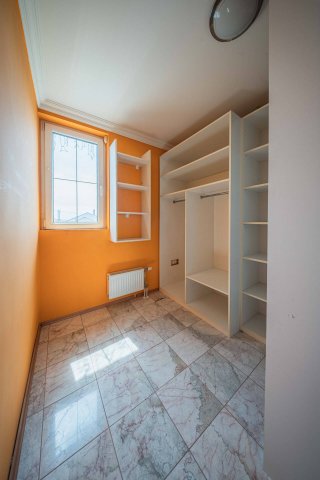 Eladó családi ház, Felsőzsolcán 84.99 M Ft, 4+4 szobás