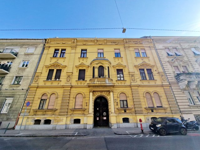 Eladó téglalakás, Budapesten, VI. kerületben 62 M Ft, 3 szobás