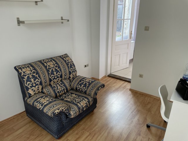 Eladó téglalakás, Győrött 89 M Ft, 3 szobás