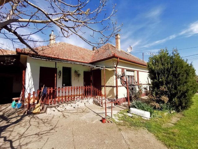 Eladó családi ház, Dömsödön 40.9 M Ft, 2 szobás