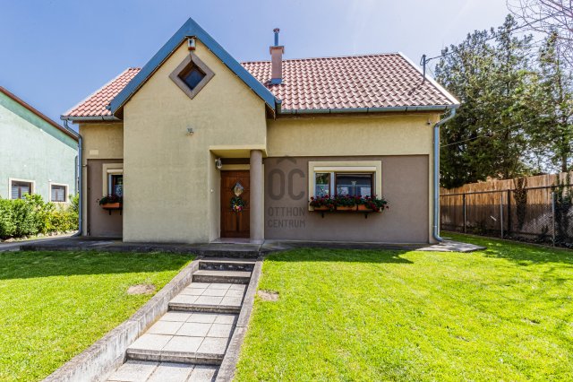 Eladó családi ház, Gödön 139 M Ft, 4 szobás