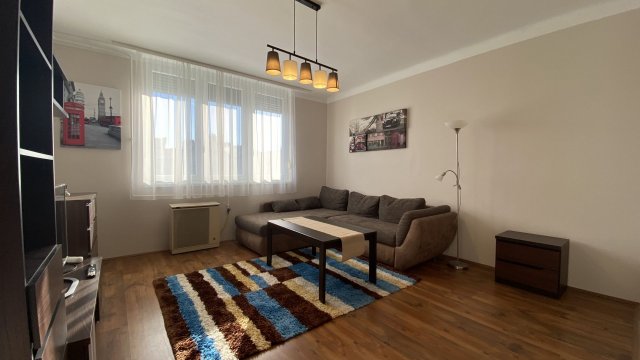 Kiadó téglalakás, albérlet, Debrecenben 240 E Ft / hó, 3 szobás