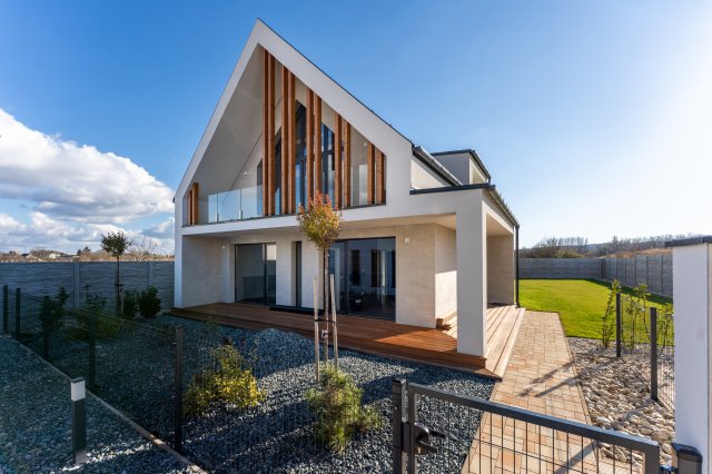 Eladó családi ház, Nyúlon, Tag utcában 1.57 M Ft, 4 szobás