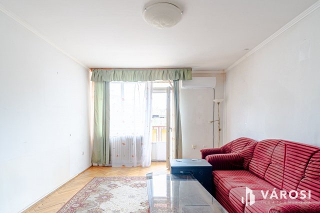Eladó téglalakás, Szegeden 58 M Ft, 3 szobás