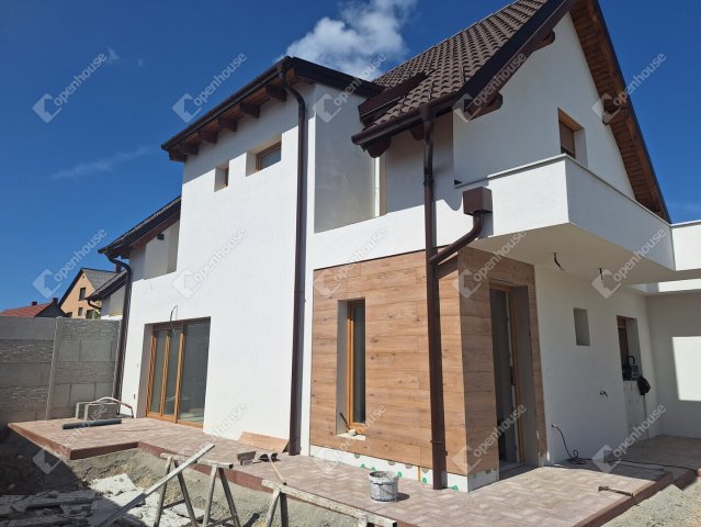 Eladó családi ház, Kapuváron 72 M Ft, 4 szobás