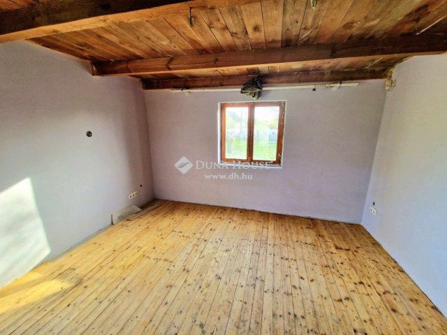 Eladó családi ház, Gyömrőn 15.49 M Ft, 2 szobás
