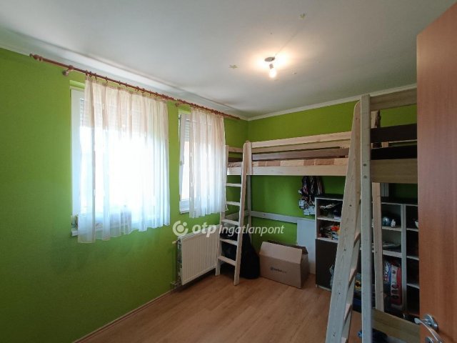 Eladó sorház, Szigetszentmiklóson 78.9 M Ft, 4 szobás