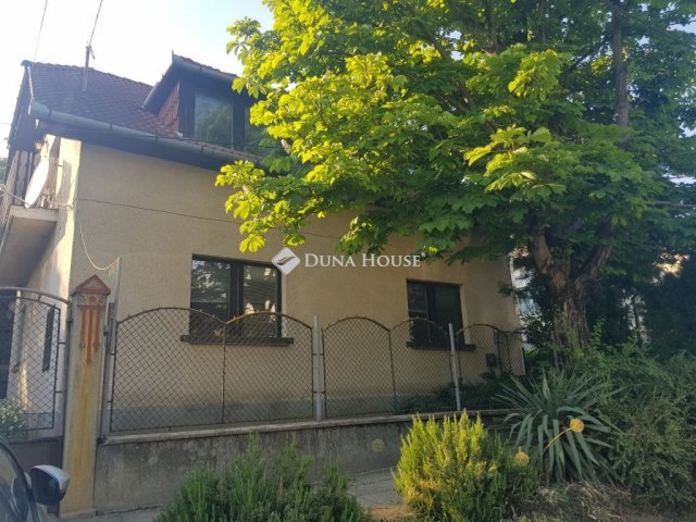 Eladó családi ház, Dunaszekcsőn 23.9 M Ft, 7 szobás