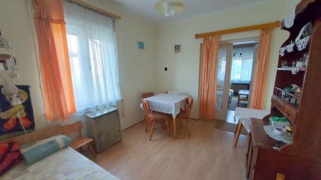 Eladó családi ház, Zalaegerszegen 71.4 M Ft, 6 szobás