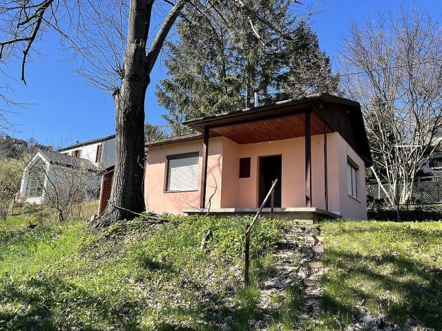 Eladó családi ház, Szentendrén 49.9 M Ft, 2 szobás