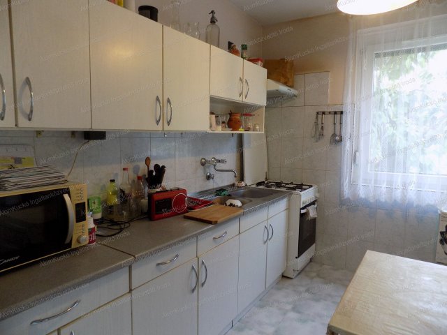 Eladó családi ház, Kaposváron 58 M Ft, 2+4 szobás