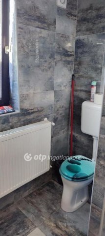 Eladó családi ház, Debrecenben 76 M Ft, 4 szobás