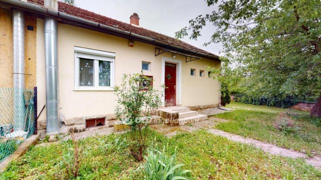 Eladó családi ház, Sályon 16 M Ft, 2+1 szobás