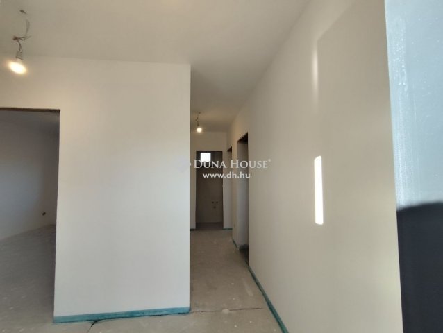 Eladó családi ház, Alsónémediben 145 M Ft, 5 szobás