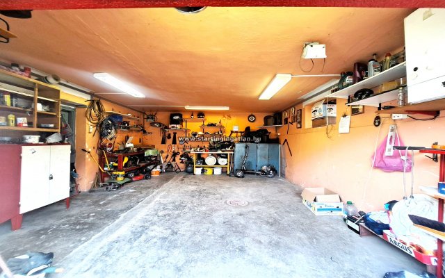 Eladó garázs, Budapesten, XIV. kerületben, Fogarasi úton