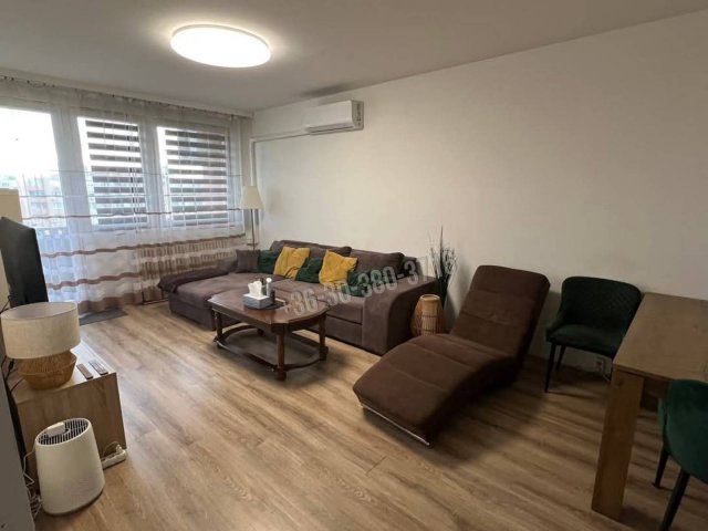 Eladó panellakás, Dunaújvárosban 28.99 M Ft, 2 szobás
